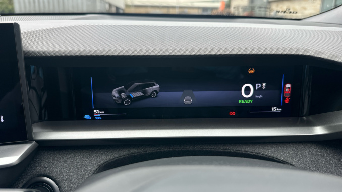 Vauxhall Grandland 157kW GS 73kWh 5dr Auto Electric Hatchback - Image 18